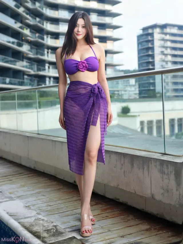 [内购无水印] 白薇薇: 秀人网模特 紫色比基尼 (100 photos)