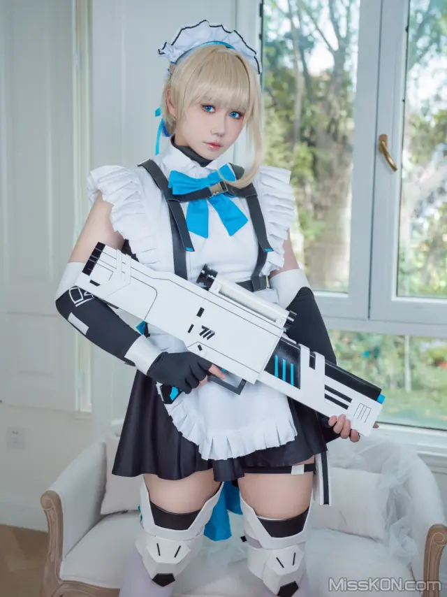 Coser@麻花麻花酱: 蔚蓝档案 飞鸟马时 (32 photos + 1 video)