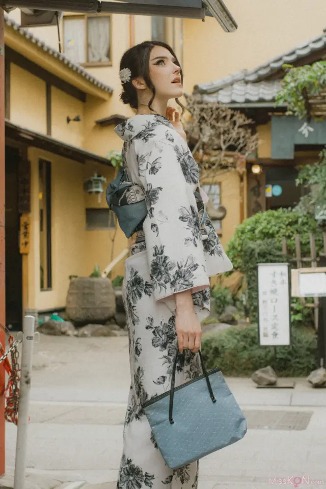 Coser@Candy_Ball: Kimono (44 photos)