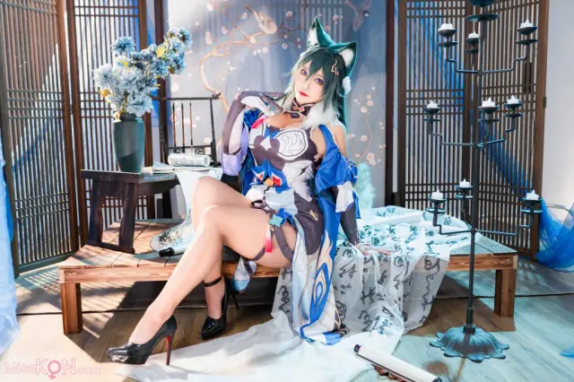 Coser@洛璃LoLiSAMA: 驭空 (76 photos)