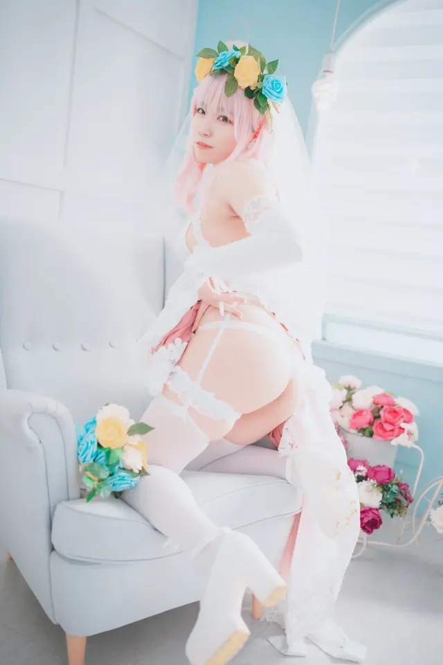 DJAWA Photo – Myaron: “Super Sonico White Wedding” (25 photos)