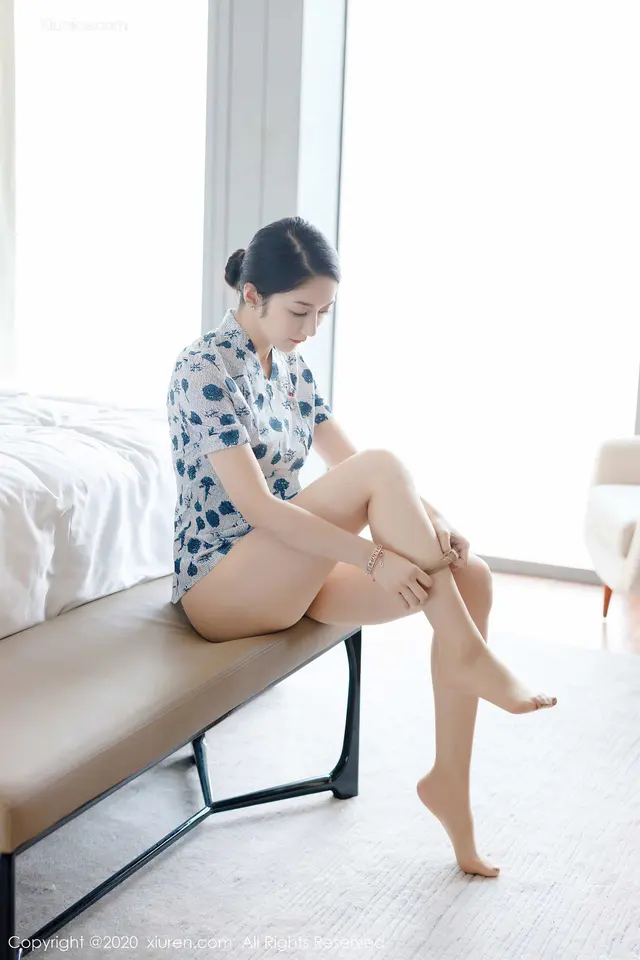 Xiuren秀人网 No.2305 Angela小热巴 (101 photos)