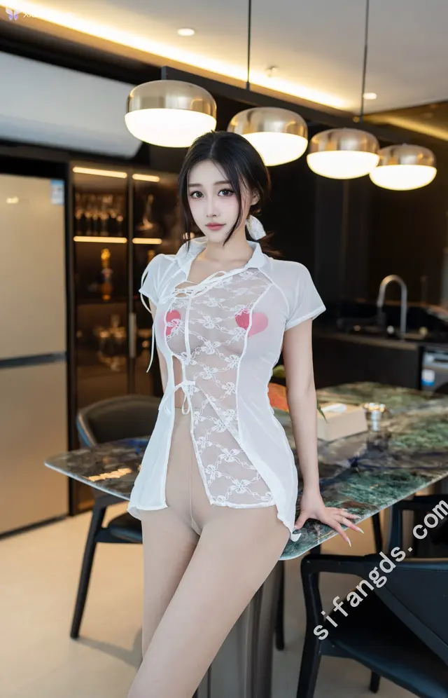 Xiuren Uncensored 4K 木森vita – R18 秀人网模特 白色蕾丝情趣装 (91 photos)