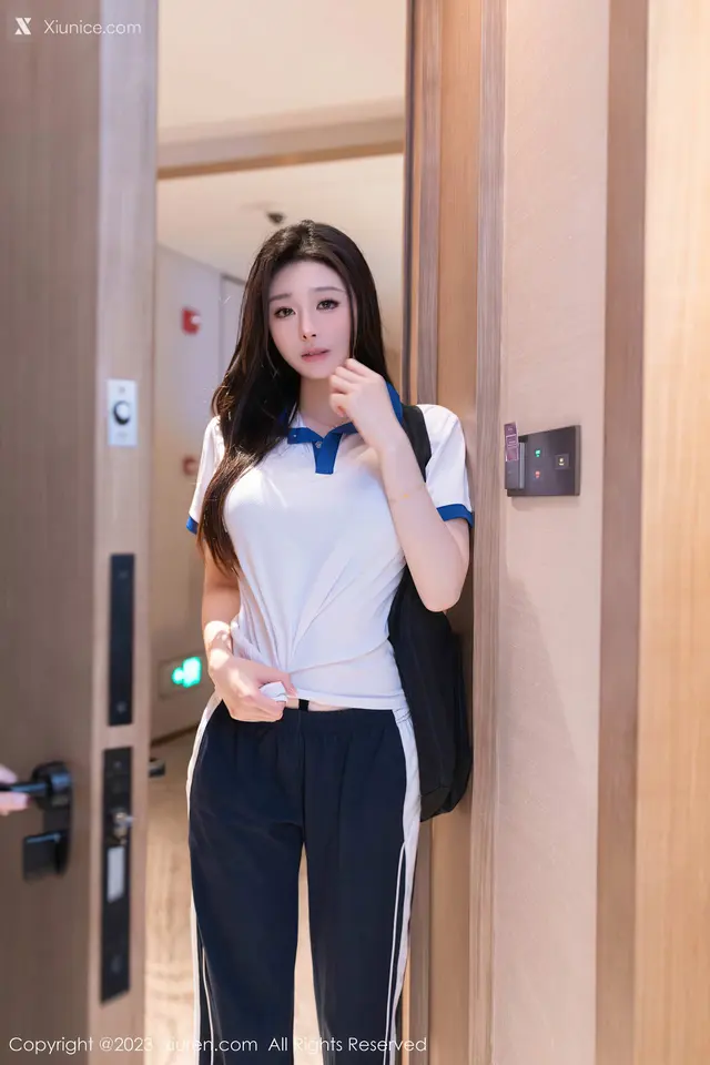 Xiuren秀人网 No.7396 小逗逗 (76 photos)