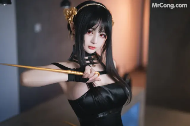 Coser@桜井宁宁 Vol.068: 约尔太太 (75 photos)