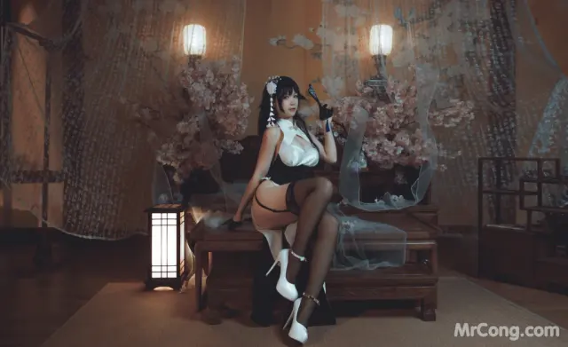Coser@樱落酱w: 2020吾妻旗袍 (20 photos)