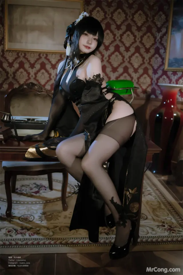 Coser@Nyako喵子: 碧蓝航线镇海 (46 photos)