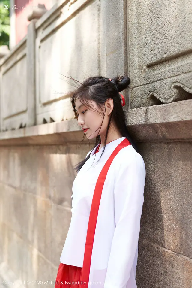 MiiTao蜜桃社 Vol.142 茵茵 (34 photos)