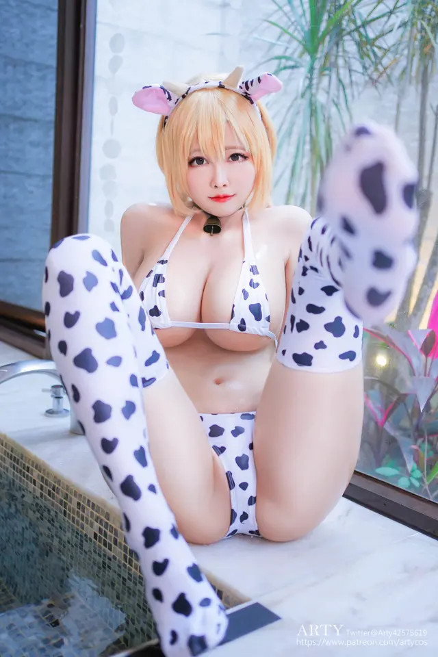 Arty Huang (Arty亚缇) – Special Tier