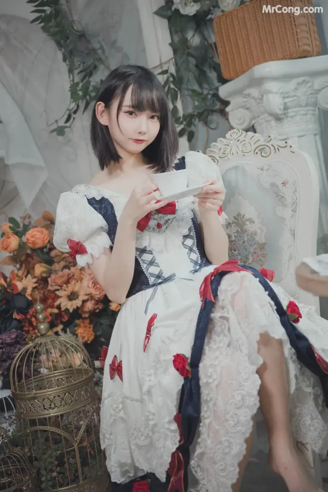 [Patreon] Azuki: Aug 2022 (77 photos)