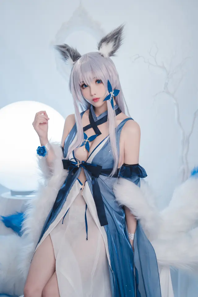 Coser@rioko凉凉子 Vol.052 信浓礼服 (32 photos)