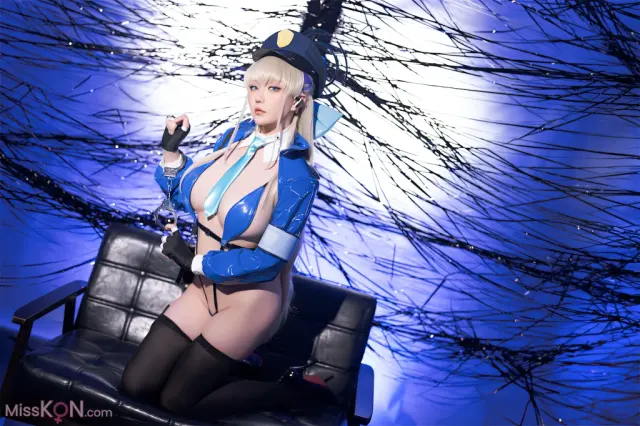 Coser@星之迟迟Hoshilily: 碧蓝档案 飞鸟马时 (58 photos)