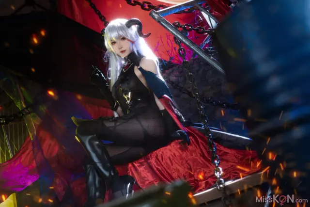Coser@阿包也是兔娘: 二月舰长 埃吉尔 (26 photos)