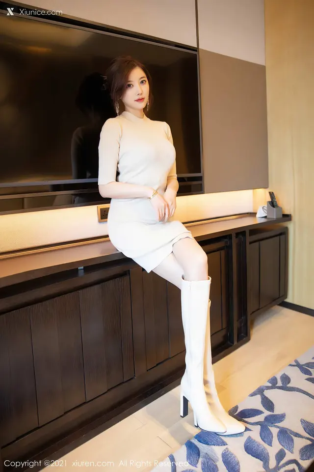 Xiuren秀人网 No.3155 杨晨晨sugar (51 photos)
