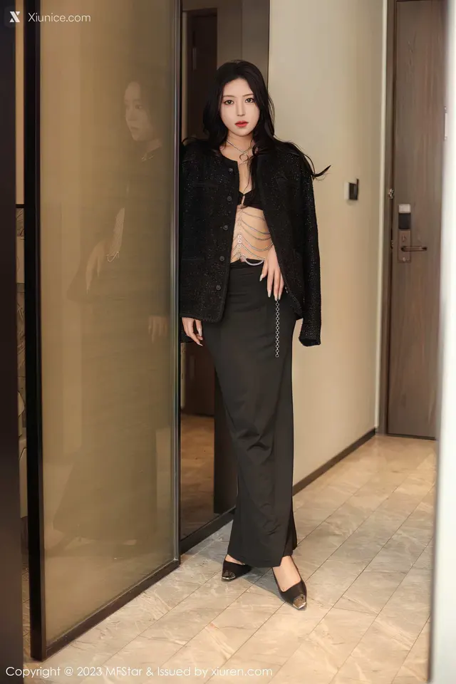 MFStar Vol.583: 露露luncy (74 photos)