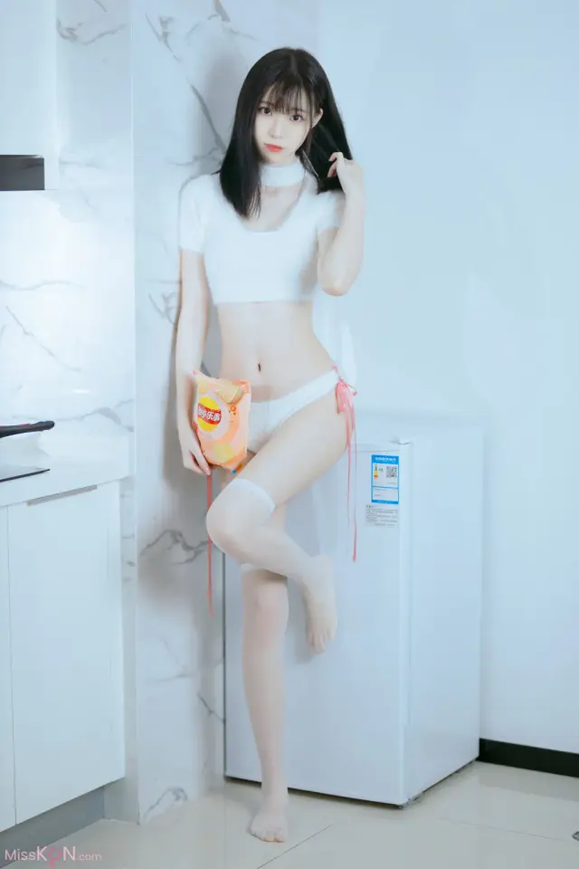Coser@许岚LAN: 纯欲毛衣 (40 photos)