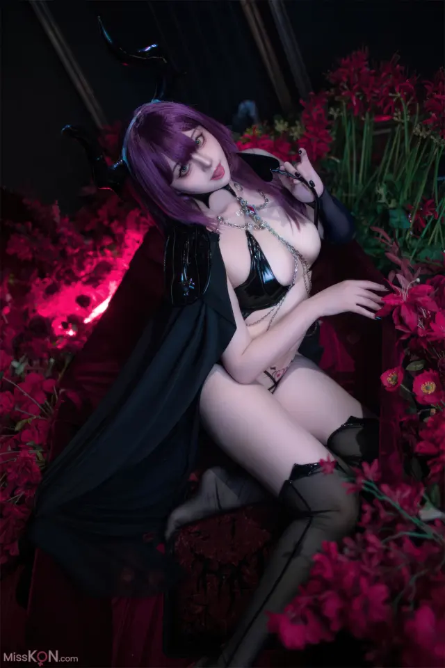 Coser@Natsuko夏夏子: 碧蓝航线 德文郡魅魔 (90 photos + 6 videos)
