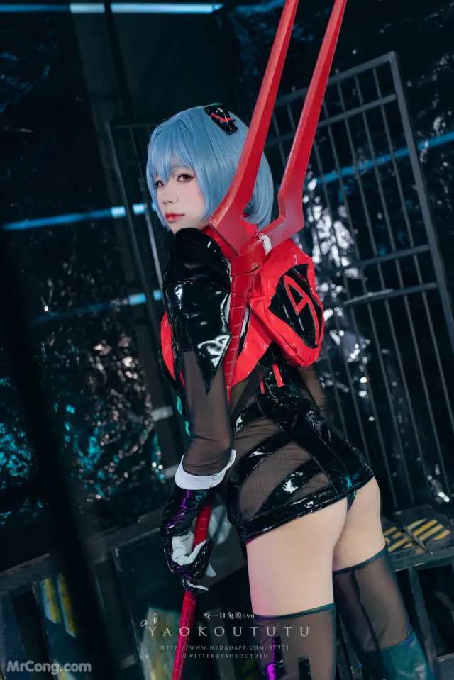 Coser@黏黏团子兔:『黑凌波』&小剧场 (50 photos + 1 video)
