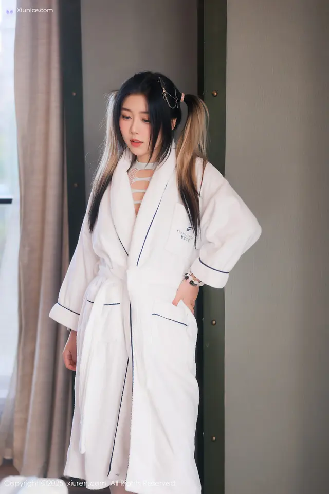 Xiuren秀人网 4K No.10394 诺诺Hsu (55 photos)