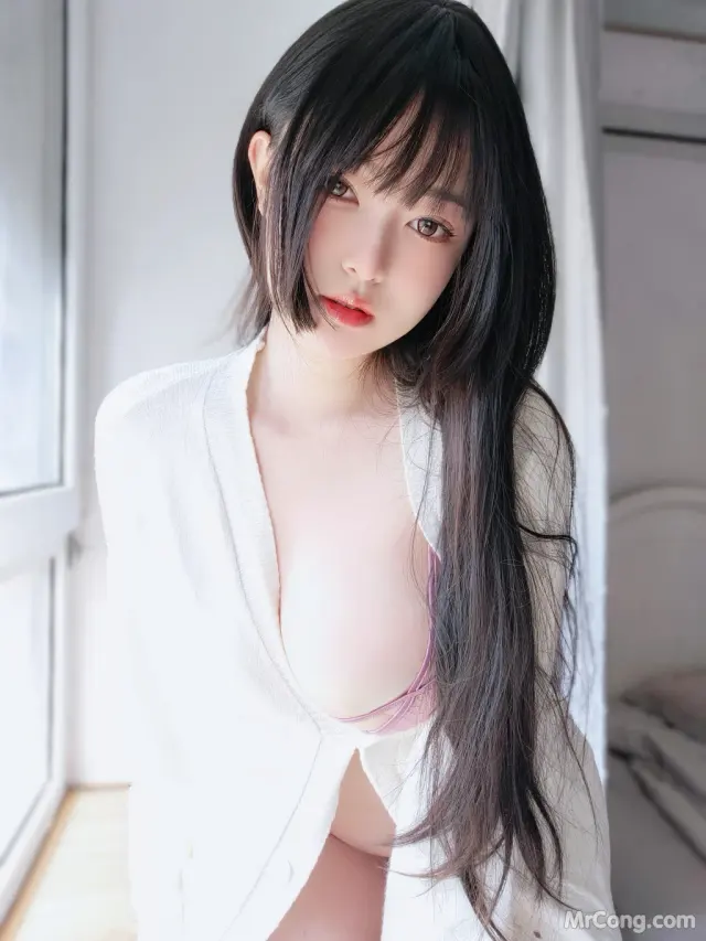 Coser@女主K: 素颜的清晨 (102 photos)
