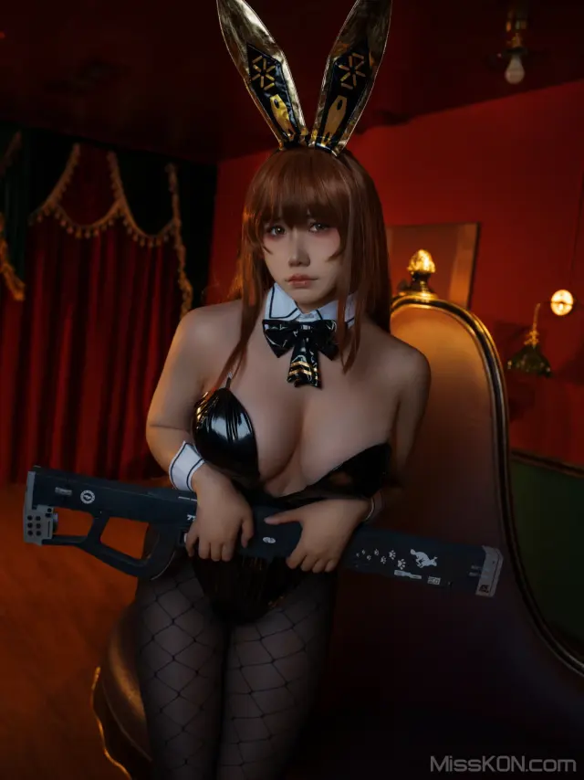 Coser@麻花麻花酱: 黑兔 (29 photos + 1 video)