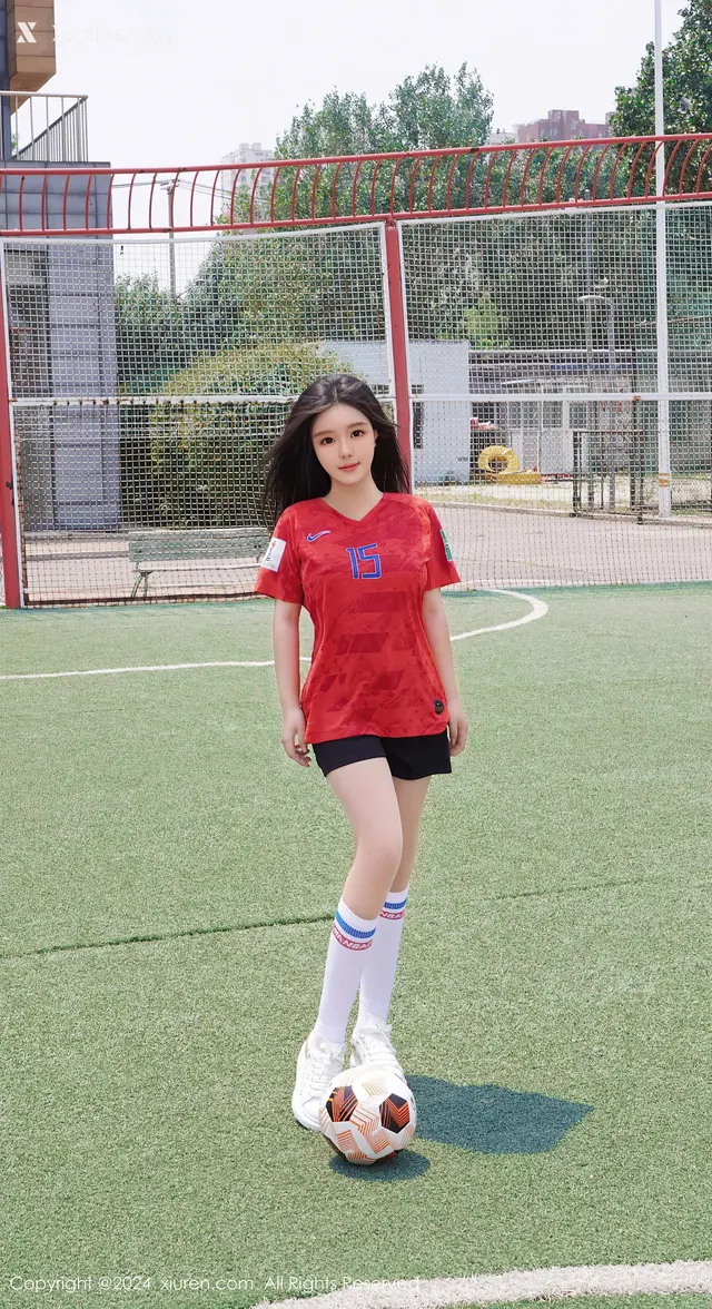 Xiuren秀人网 No.8733 小薯条nienie (87 photos)