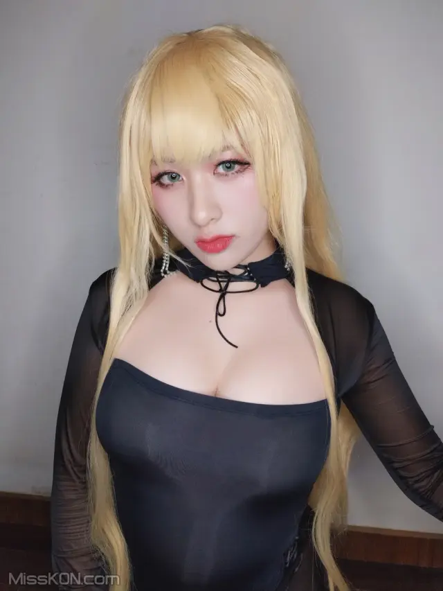 Coser@柘烟_Zuken: Golden (45 photos)