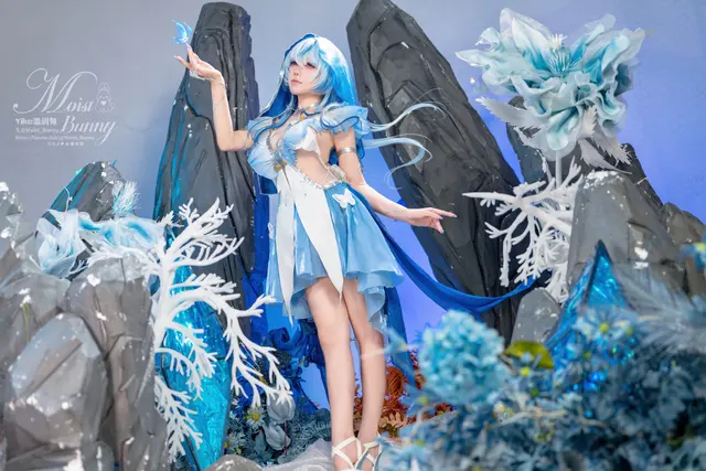 Coser@黏黏团子兔 – 11月作品『守岸人』 (121 photos)