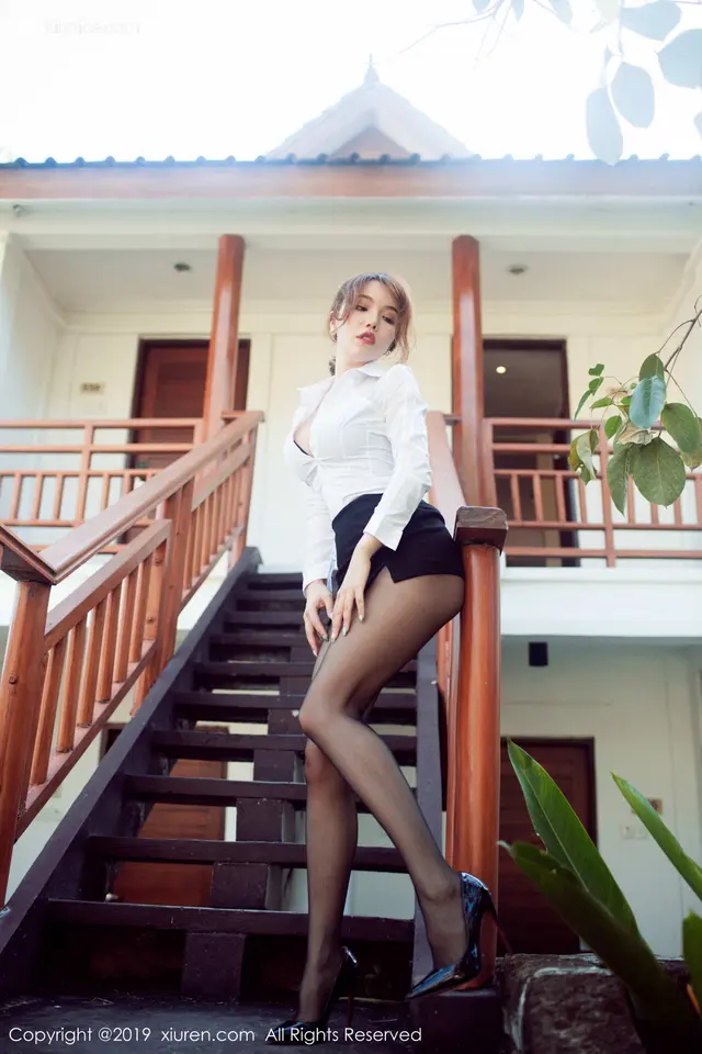 Xiuren秀人网 No.1606 黄楽然 (57 photos)