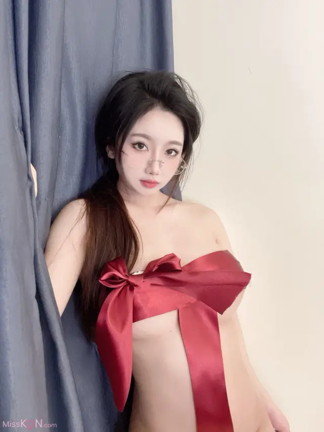 Coser@鬼畜瑶在不在w: 礼物 (30 photos)
