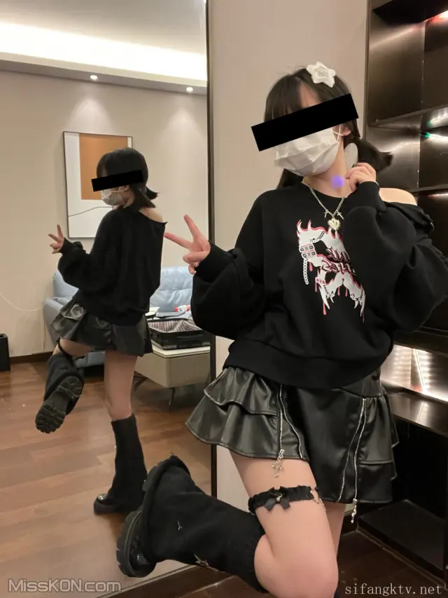 Coser@猫屋少女: 甜酷少女 (48 photos + 1 video)