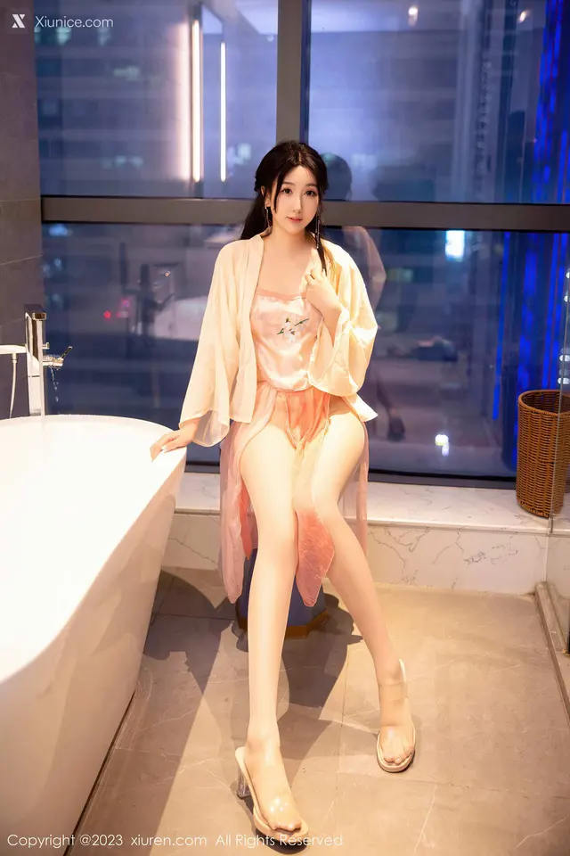 Xiuren秀人网 No.6262 江真真 (71 photos)