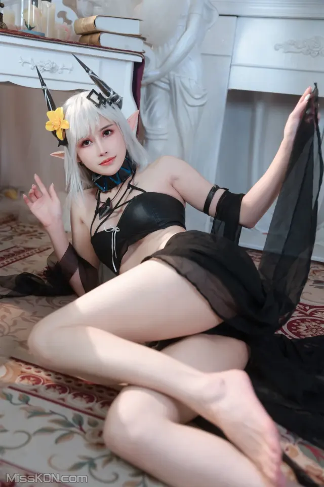 Coser@鹿八岁: 明日方舟 泥岩 (16 photos)