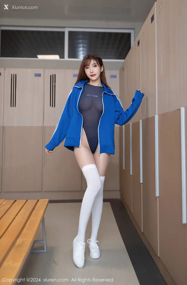 Xiuren秀人网 No.8021 陆萱萱 (78 photos)