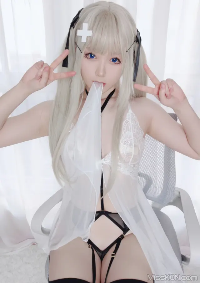 Coser@Asagiriai (愛ちゃん): 情人節睡裙 (27 photos)