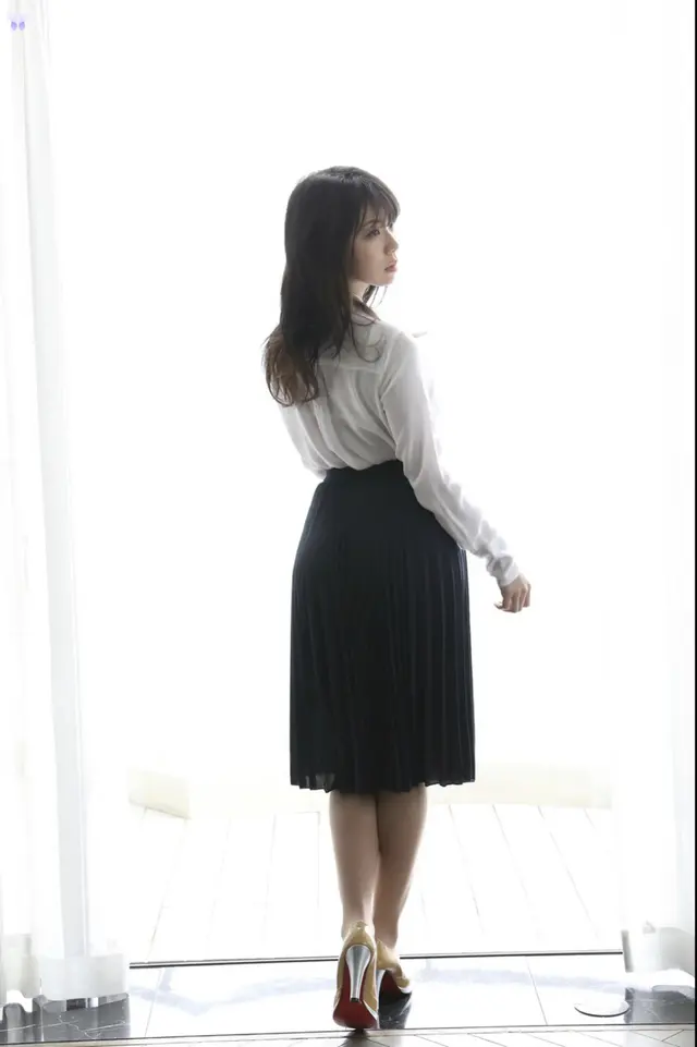 Suzuki Fumina 鈴木富美奈 – Ｈカッフ乱れる Vol.1 (48 photos)