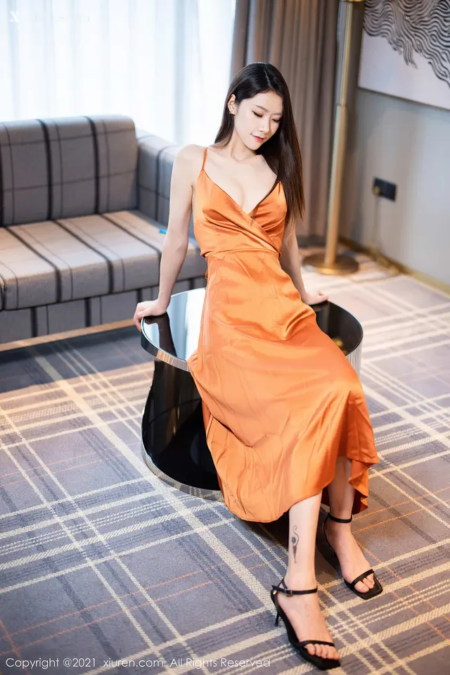 Xiuren秀人网 No.4166 方子萱 (42 photos)