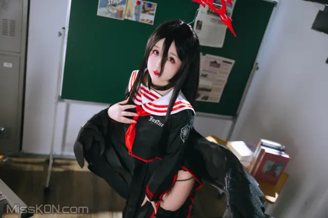 Coser@日奈娇: 莲见JK (50 photos)