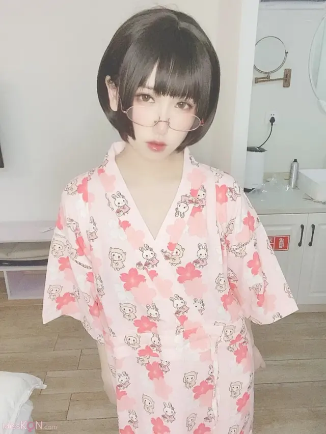 Coser@芋圆侑子: 少妇 (169 photos + 8 videos)