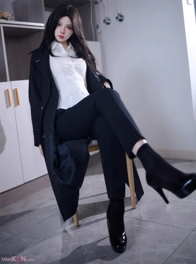 Coser@疯猫ss: 少女衣橱 西装裤 (41 photos)
