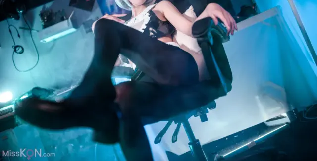 Coser@阿包也是兔娘: 阿包护士 (48 photos)