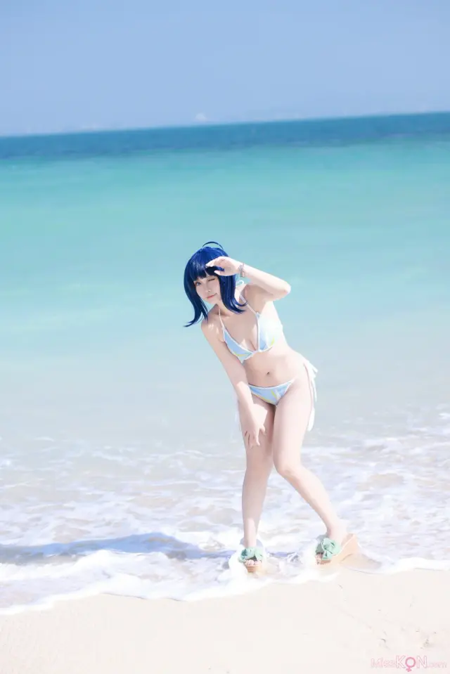 Coser@G44不会受伤: 八奈见杏菜 泳装 (29 photos)