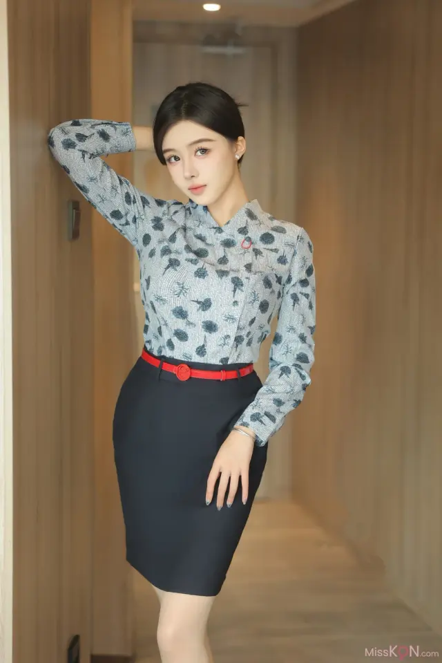 [XR Uncensored] 袁圆: R18 秀人网模特 空姐+S (83 photos + 4 videos)