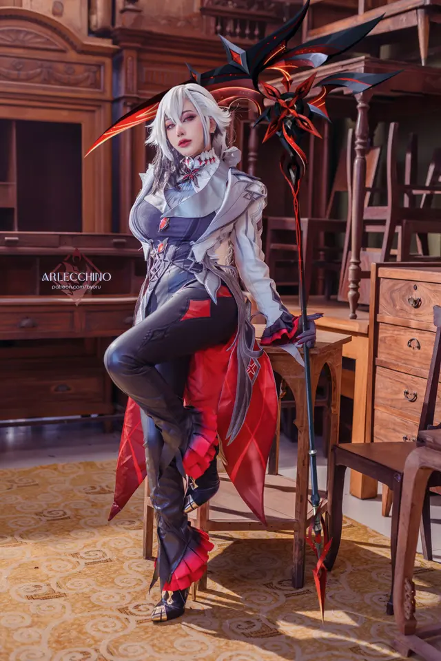 Coser@Byoru: 原神「仆人」阿蕾奇诺 二 (43 photos + 10 videos)
