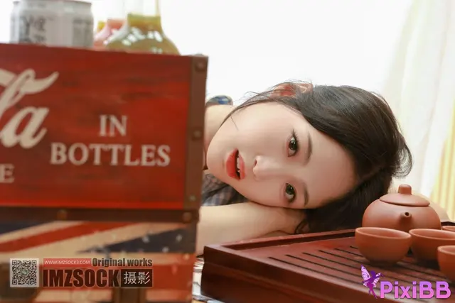 [MZSOCK爱美足] No.354: 梓馨 (111 photos + 1 video)