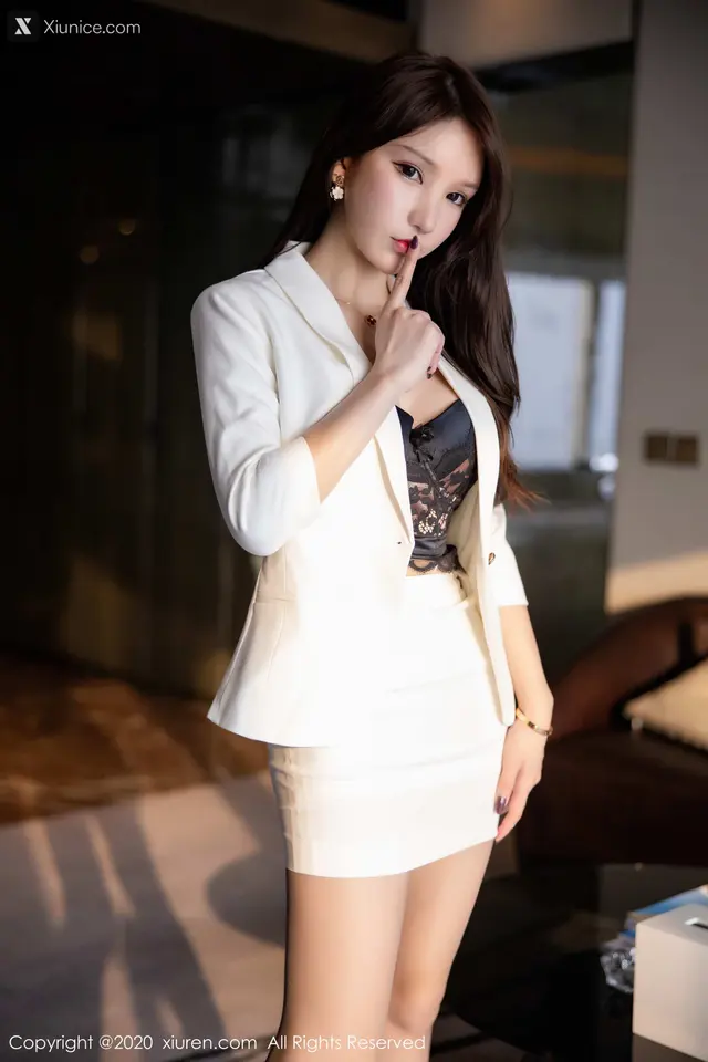 Xiuren秀人网 No.2031 周于希Sandy (53 photos)