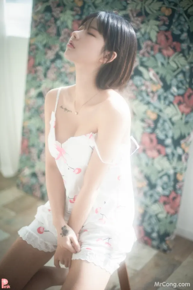 [PINK] U.Hwa (은유화): Floral (265 photos + 7 videos)