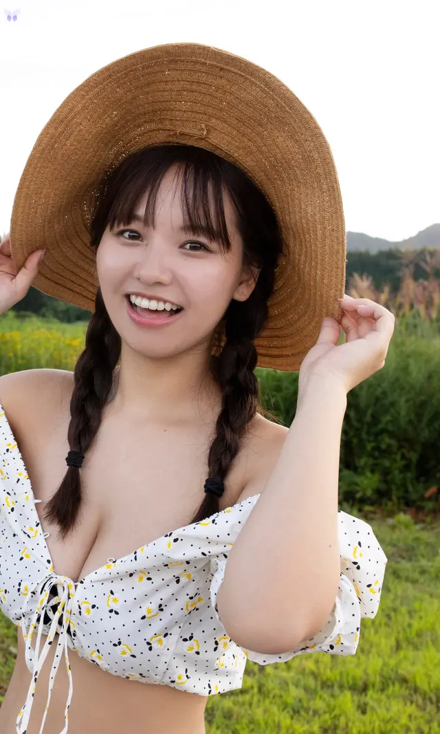 Hongo Yuzuha 本鄉柚巴 – 知ってたトキトキってうつるんたって笑 (95 photos)