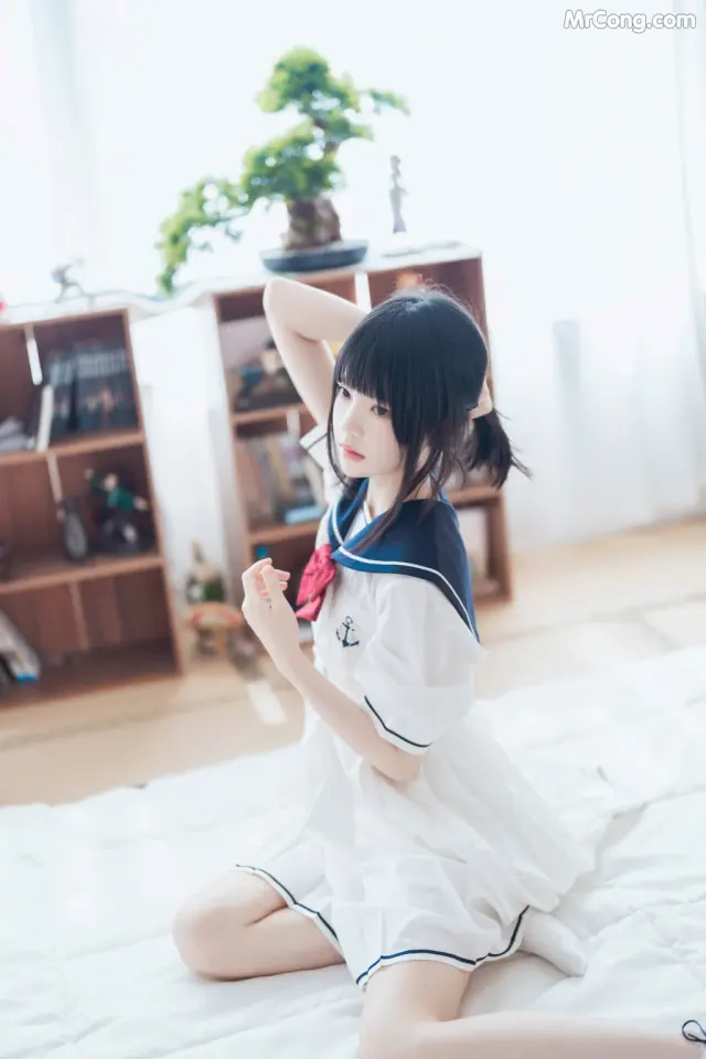 Coser@桜桃喵 Vol.143: 盛夏制服 (39 photos)