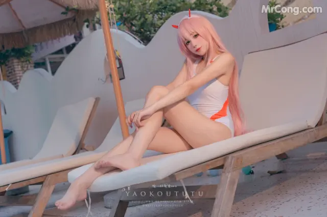 Coser@黏黏团子兔: 国家队02泳装Pretty (58 photos + 1 video)